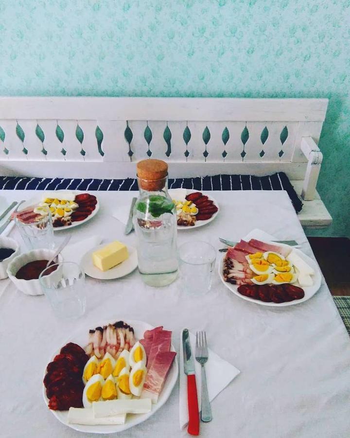 مبيت وإفطار Glozan Ethno&Coffee House Tulip المظهر الخارجي الصورة